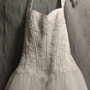wedding dress